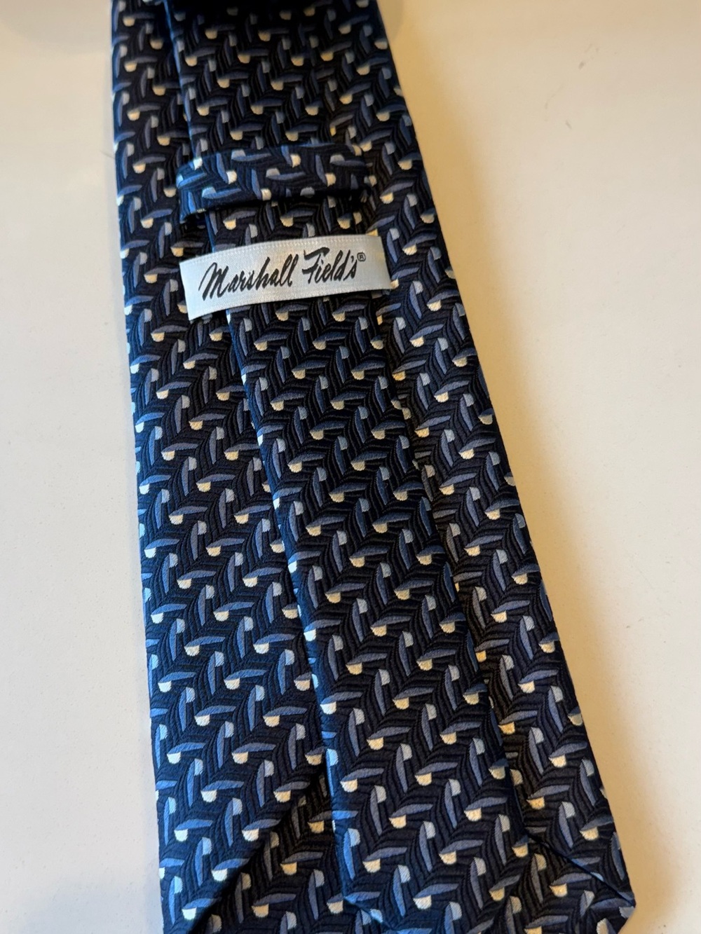 Vintage Marshall Field’s Men’s 100% Silk Tie Blue Geometric Made USA 59.5”